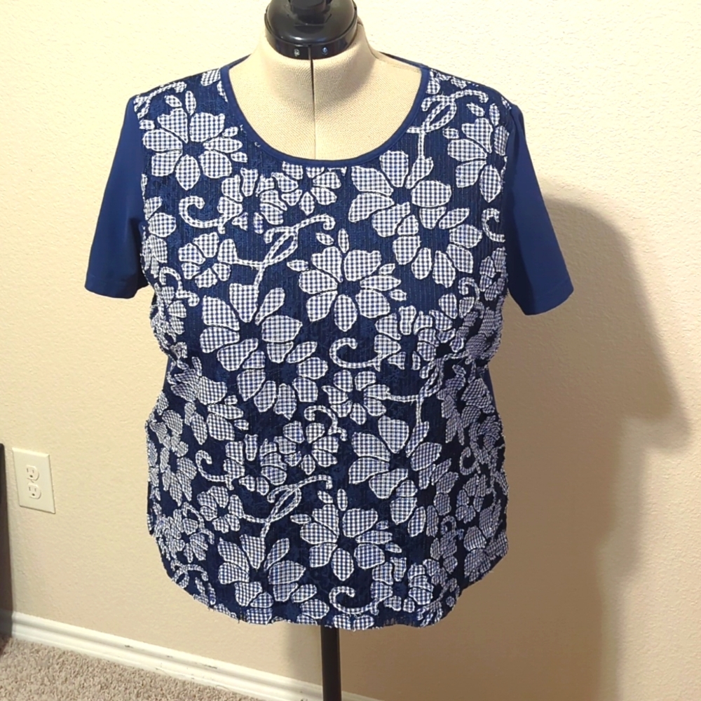 Women's Floral Alfred Dunner Textured Top in XL